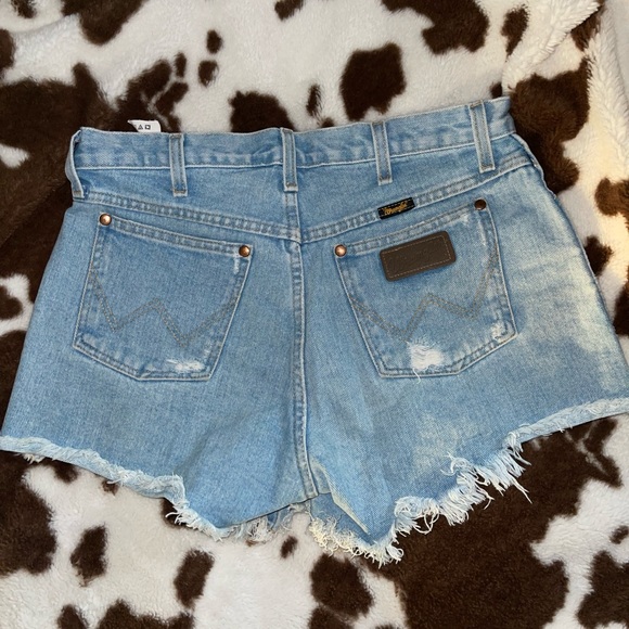 Wrangler shorts - Picture 4 of 6
